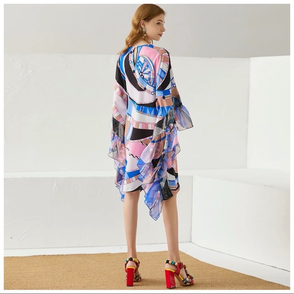 ❤️ The Levie Silk Colorful Oversized Flowing Top - Picture 4 of 8